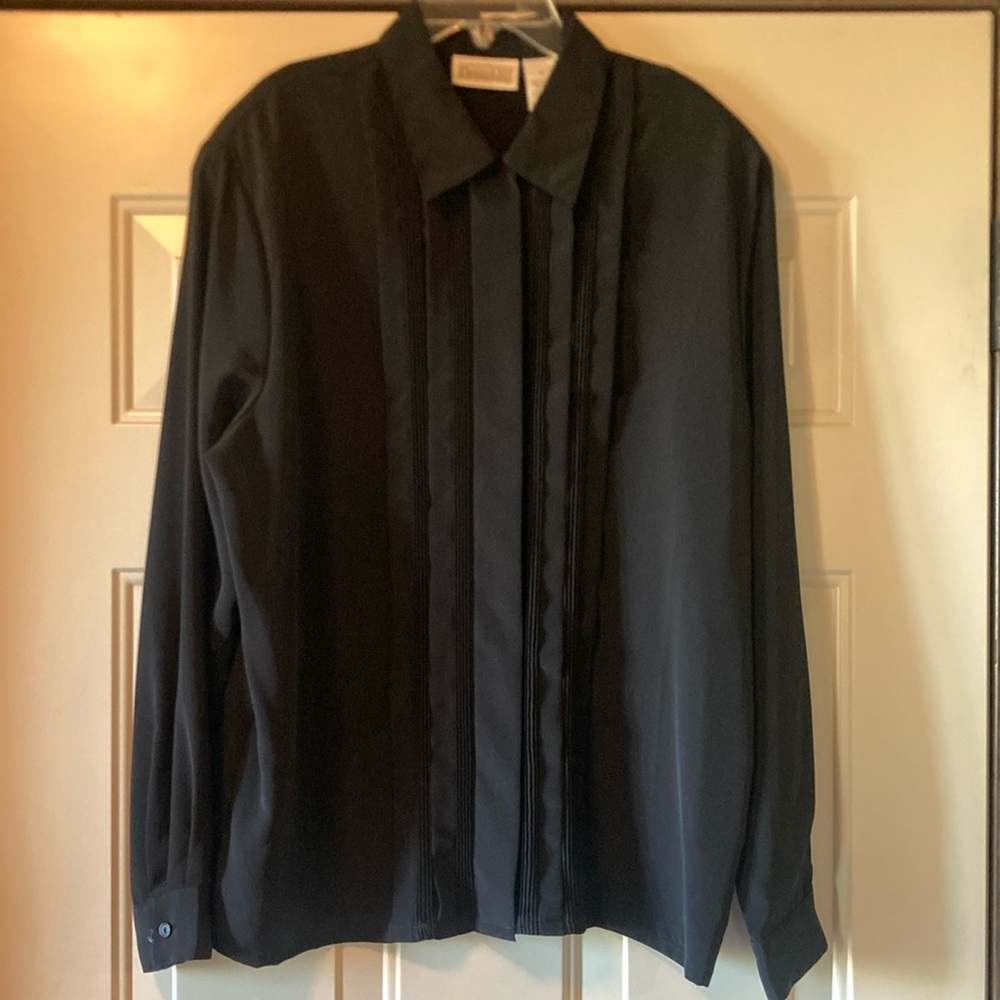 Size 10/12 Vintage Christie & Jill  Black Blouse with Vertical Pleats
